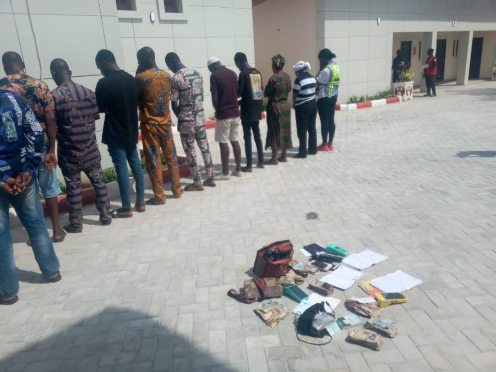 Guber polls: EFCC arrests over 65 persons for alleged voter inducement