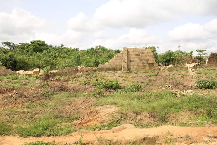 Attempts to also speak with the Vice Chancellor of the university, Professor Nyaudoh Ndaeyo, were unsuccessful as he did not answer calls made to his telephone or respond to text messages that were sent to his phone.