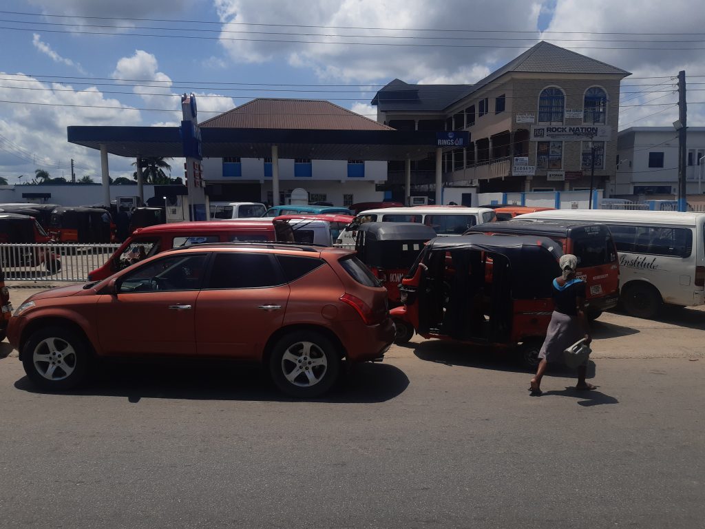 Fuel scarcity hits A’Ibom as product sells for N600 per litre