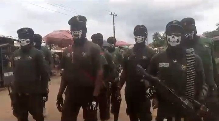 Biafra Liberation Army patrols Eke Market in Imo State
