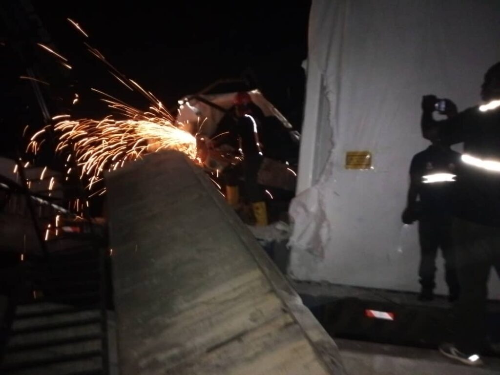 Truck crashes into pedestrian bridge at Ketu, Lagos