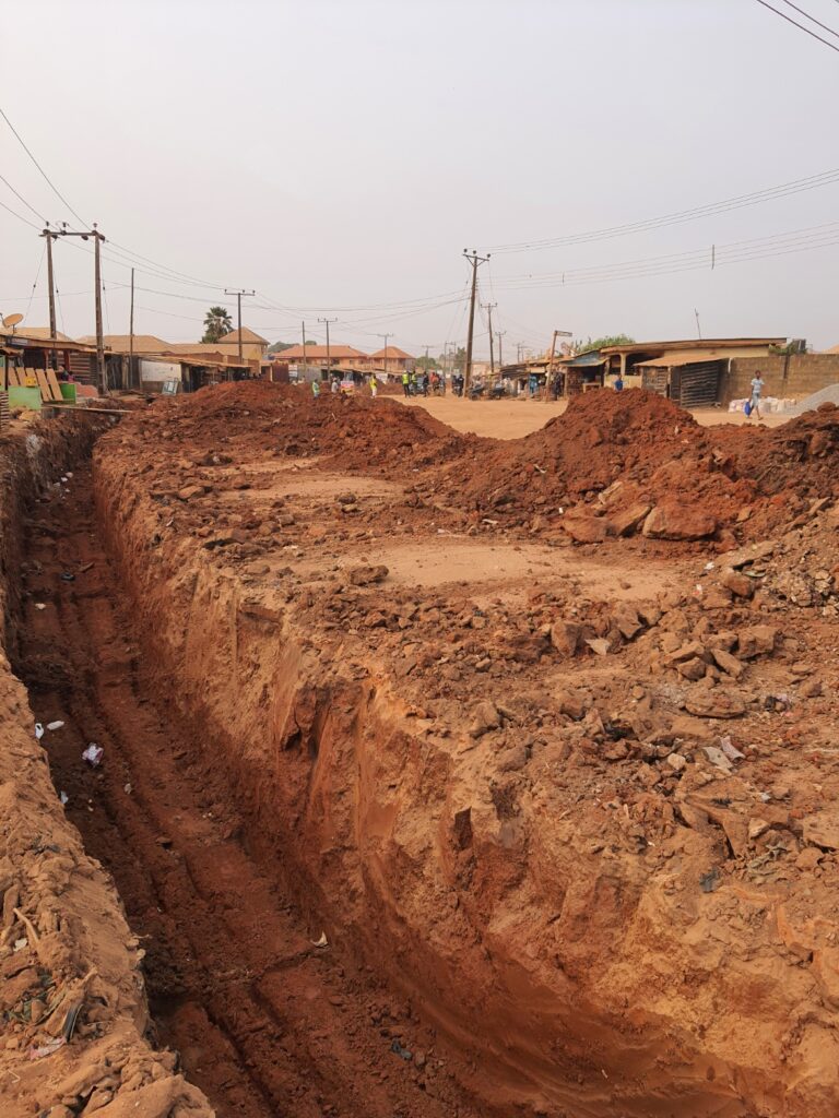 Flooding: Communities begin rehabilitation of Igbe-Laara Road