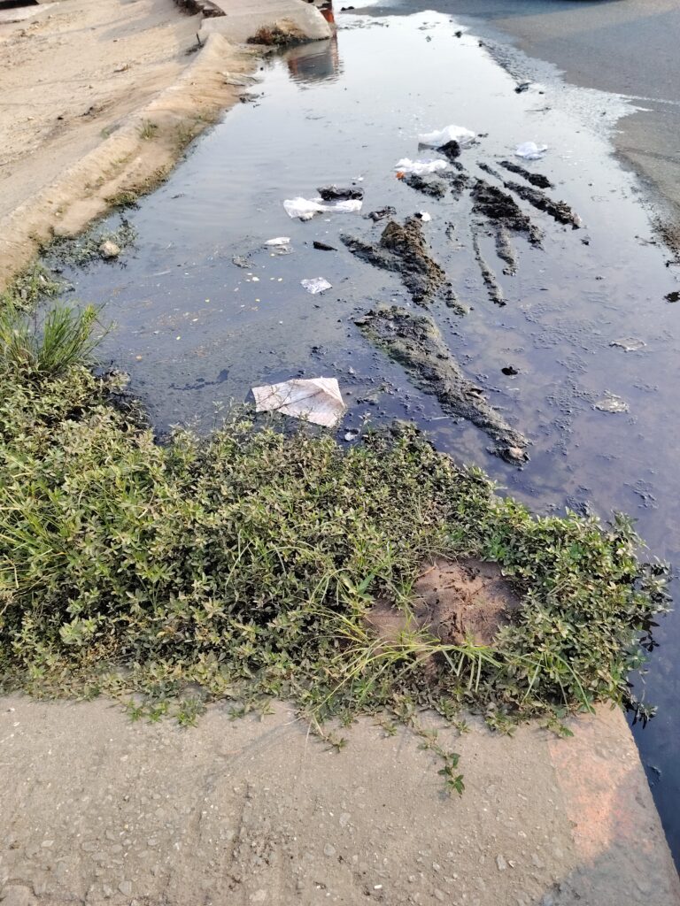 Aka Road deterioration sparks public outcry in Uyo