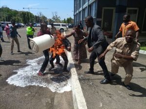 Man sets self ablaze