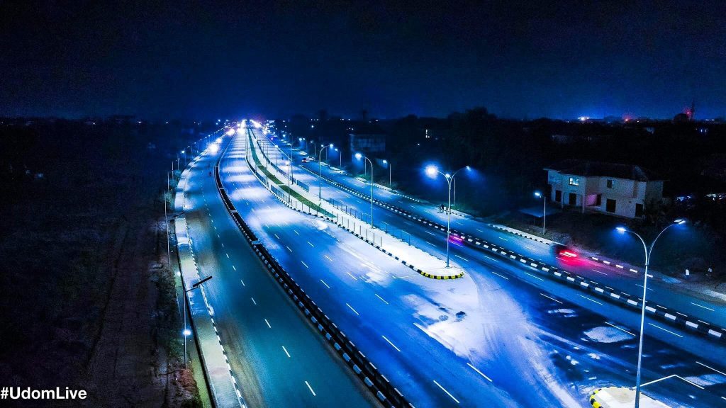 Atiku inaugurates 9.5km 10-lane road