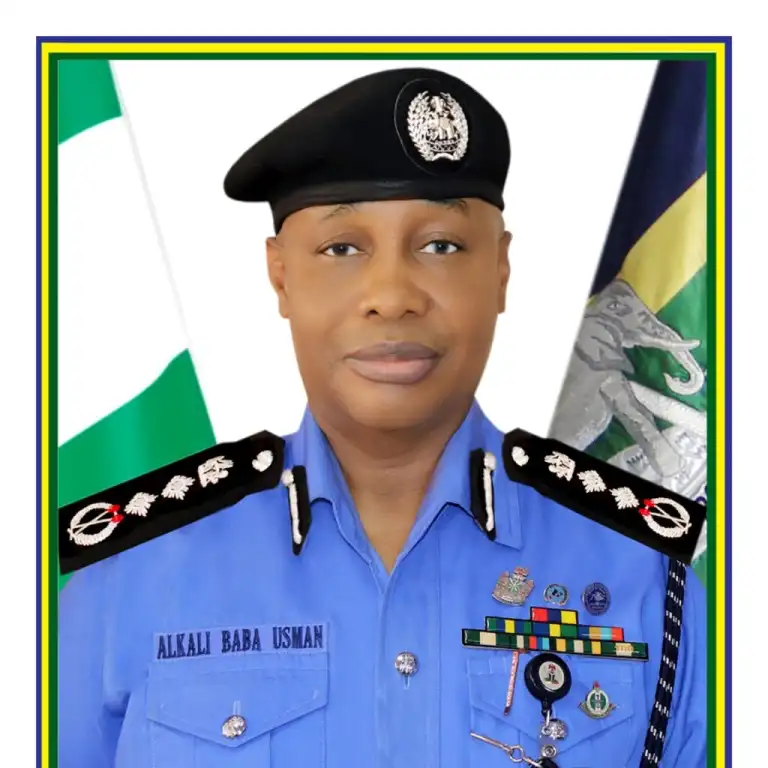 IGP orders distribution of additional uniforms, kits for personnel