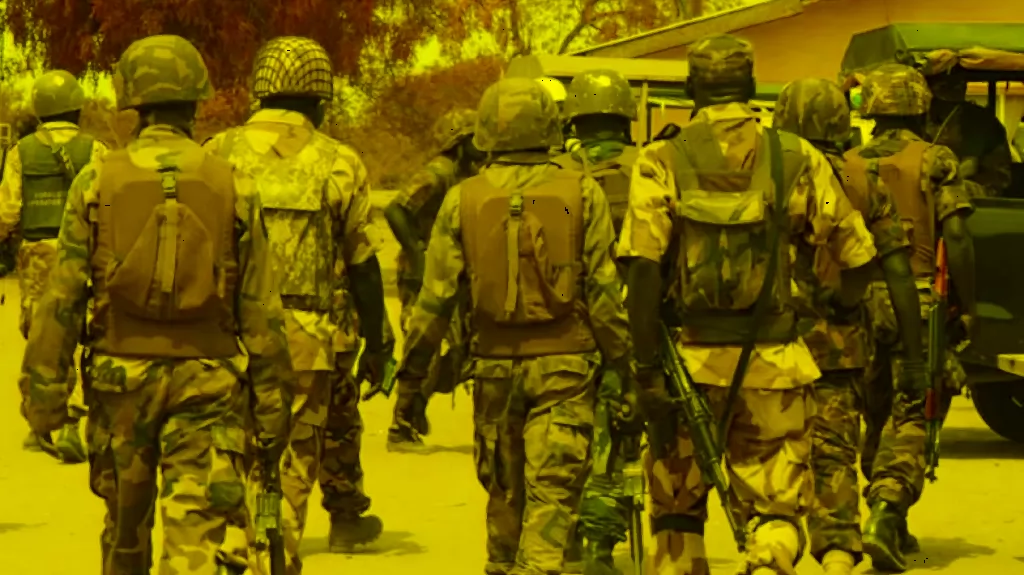 BREAKING: Soldiers invade Rivers community to avenge alleged operative killing