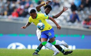 Disciplined Brazil beat unlucky Nigeria 2 - 0