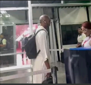 Seun Kuti departs Nigeria for Switzerland hours after regaining freedom