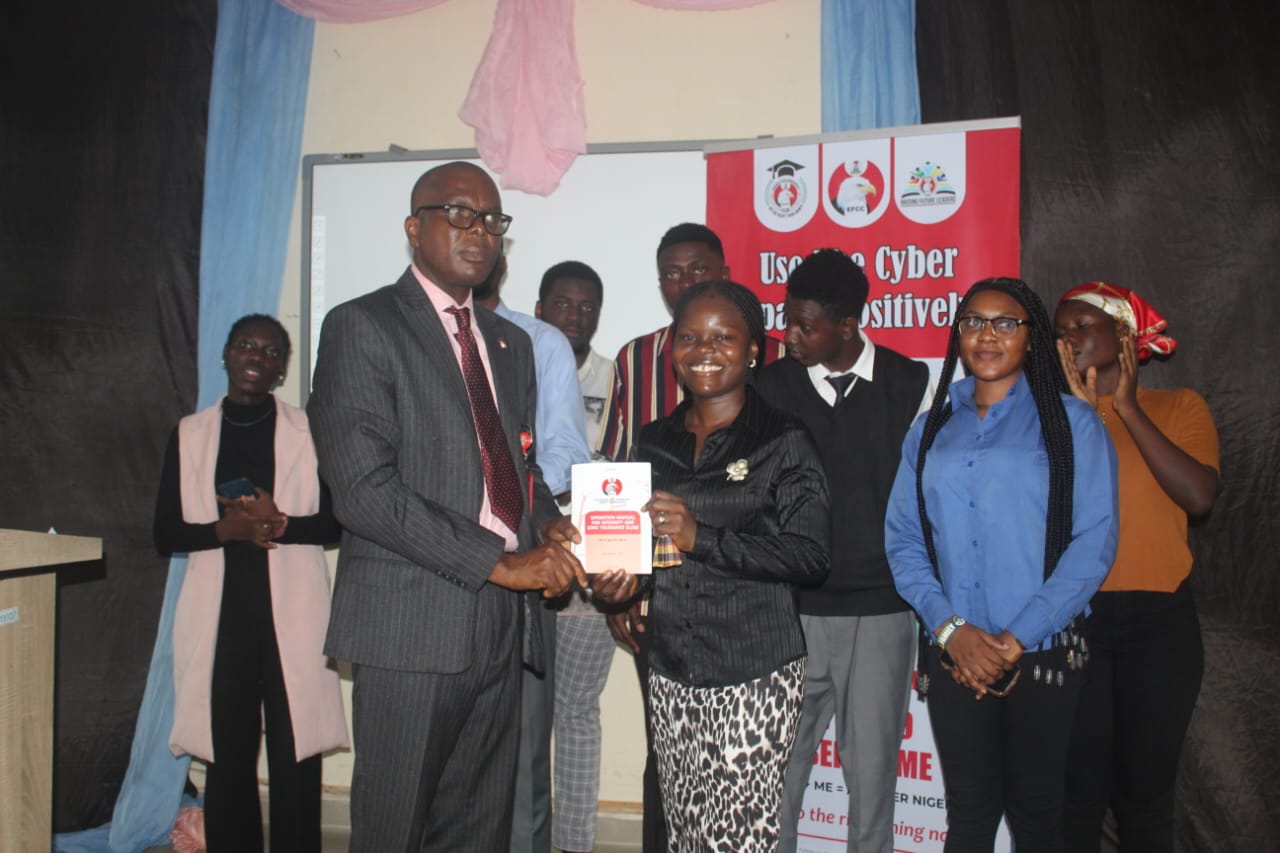 Zero Tolerance Club: Vice Chancellor commends EFCC