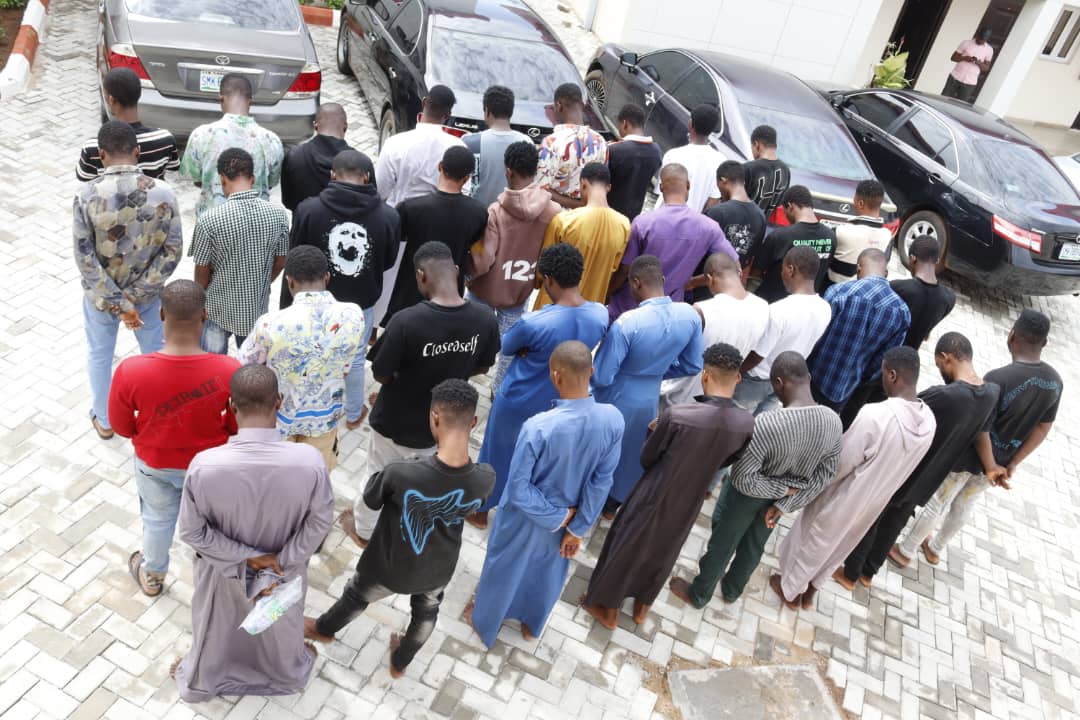 EFCC nabs ex-convict, 61 other suspected Internet fraudsters in Ilorin