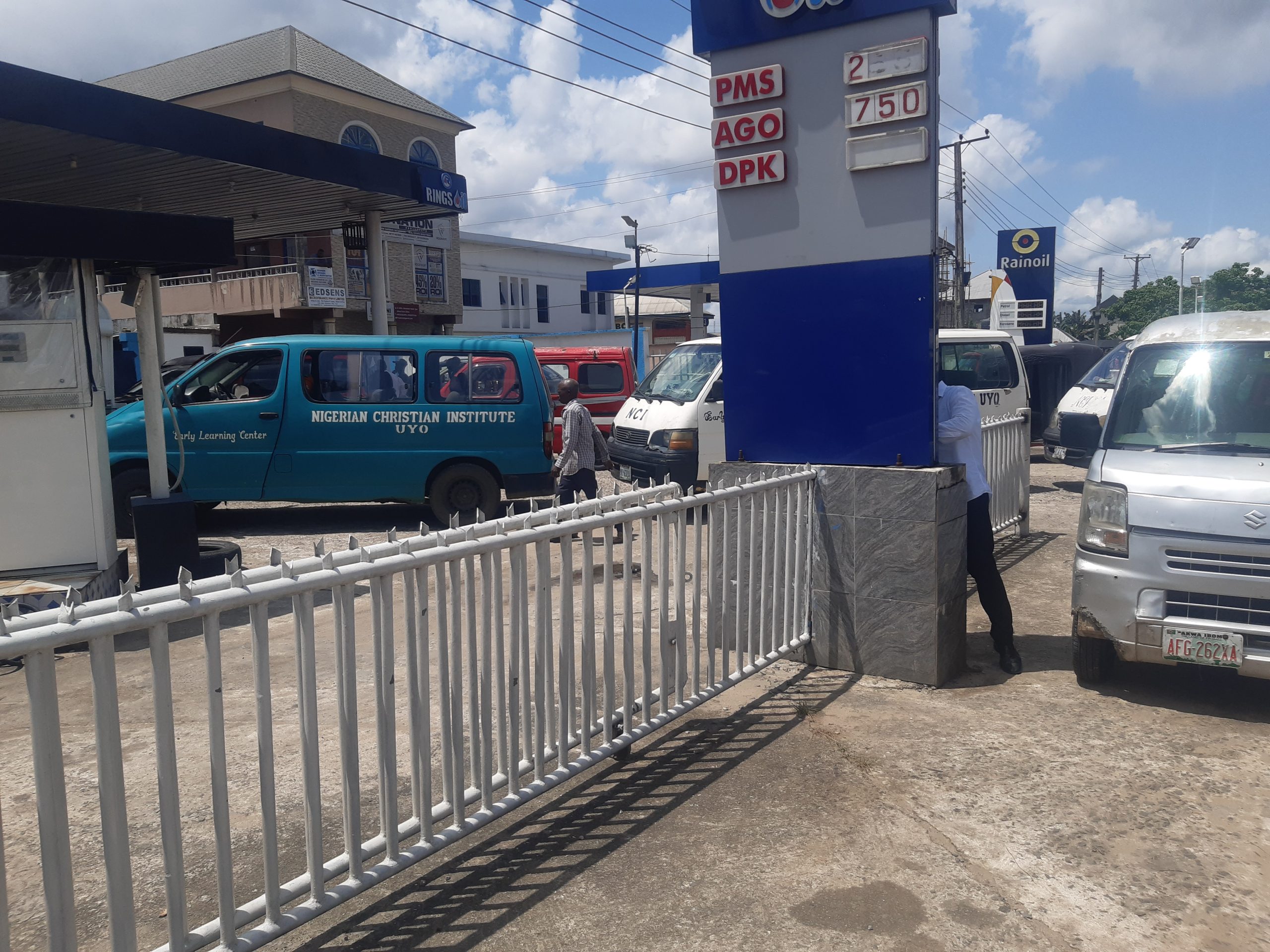 Fuel scarcity hits A’Ibom as product sells for N600 per litre