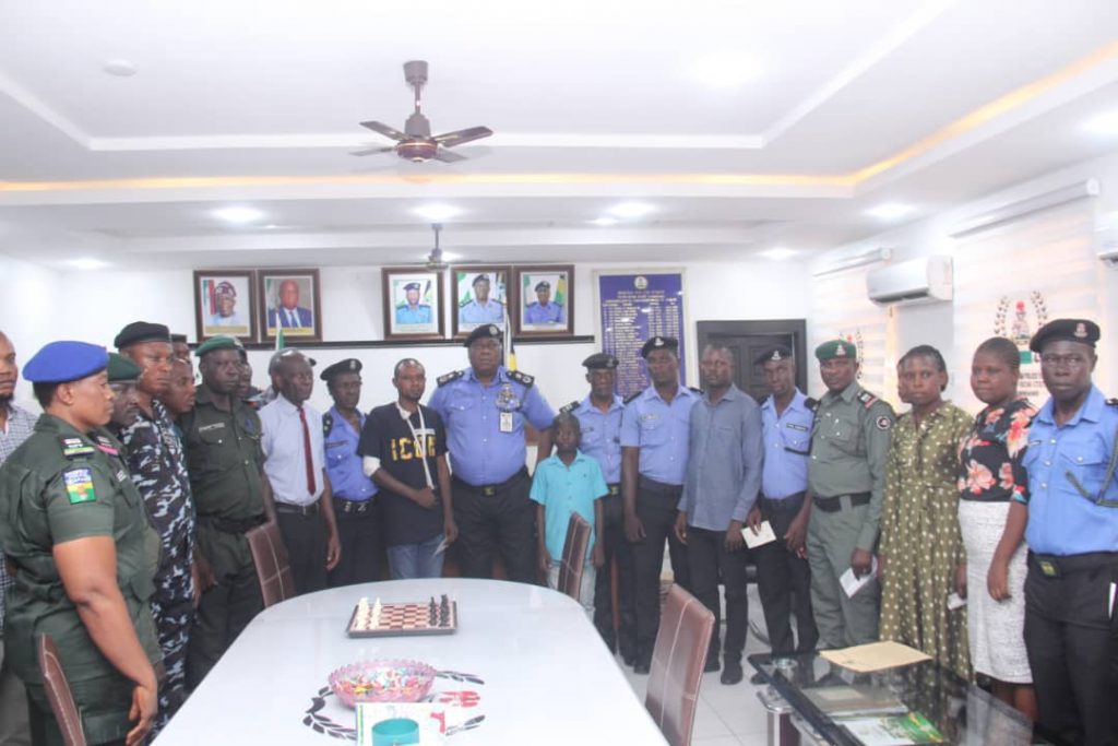 Police gift N49m as welfare to 123 officer families
