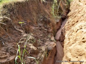 Eno halts illegal sand mining in A’Ibom State