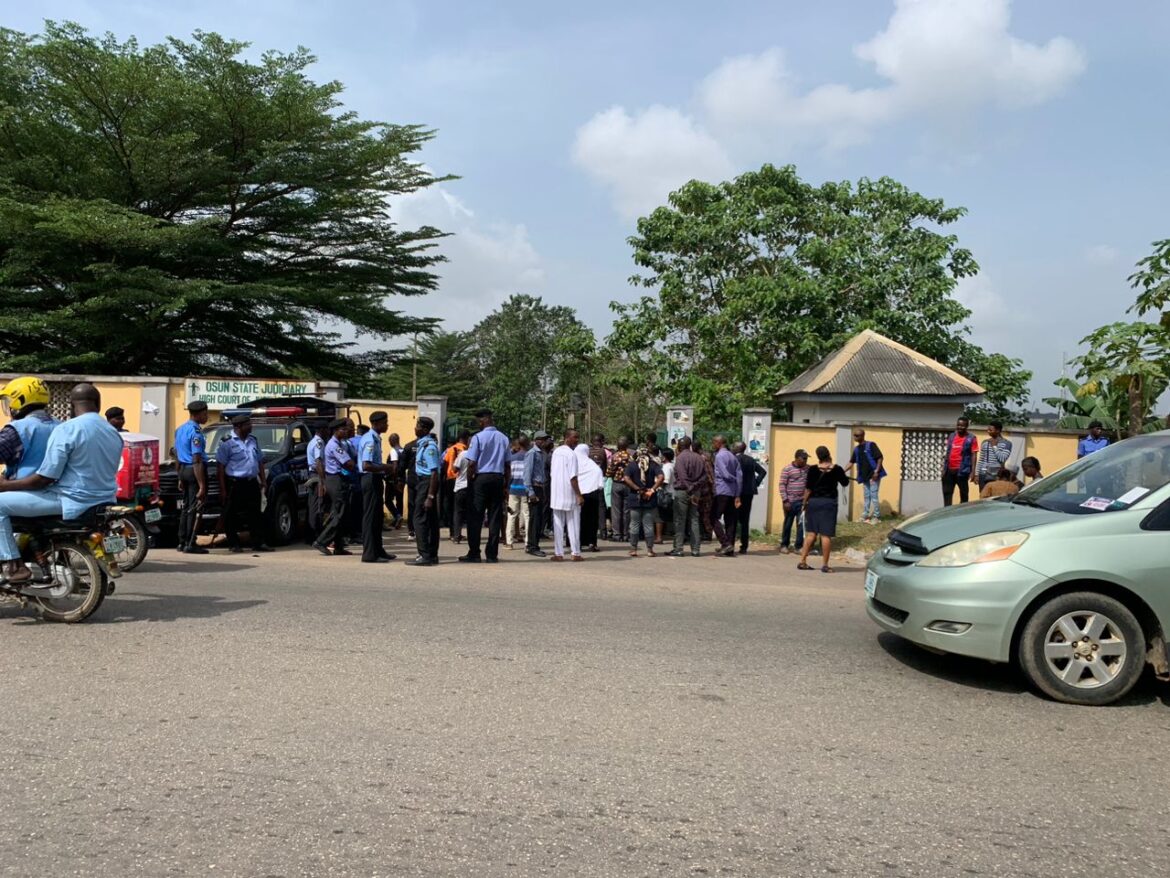 Police disperse protesting Osun court workers, union declares strike