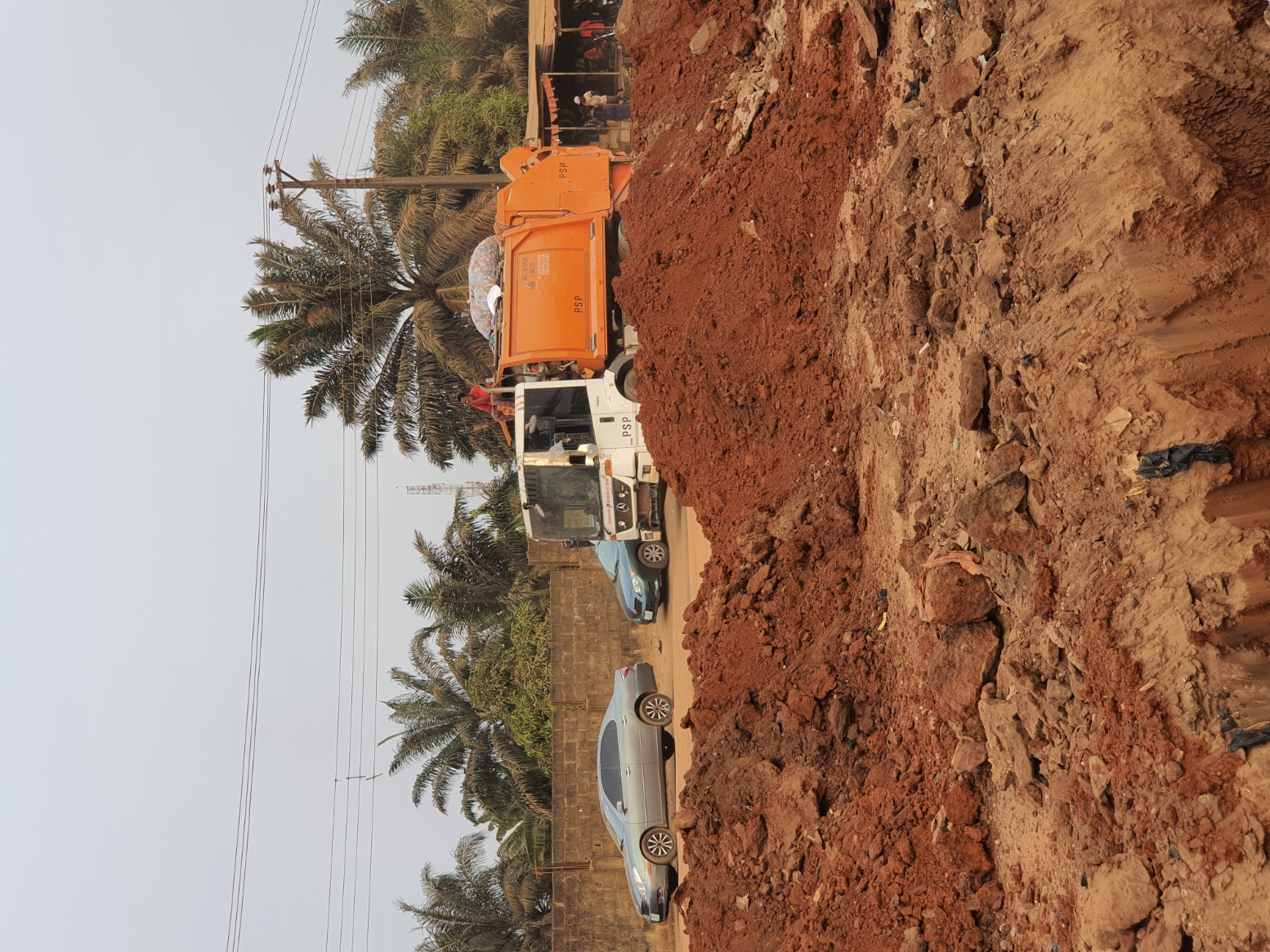 Flooding: Communities begin rehabilitation of Igbe-Laara Road