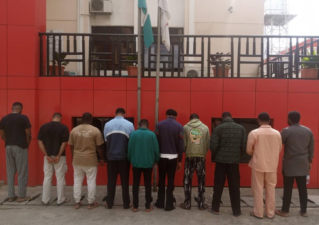 EFCC nabs 10 suspected Internet fraudsters in Abuja