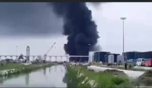 BREAKING: Fire guts section of Dangote refinery