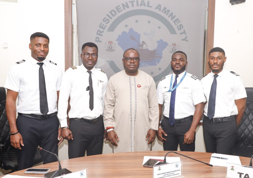 Four cadet pilots on PAP scholarship complete rating certification