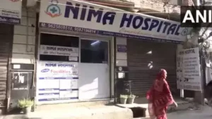 Teenagers shoot doctor dead at Delhi hospital