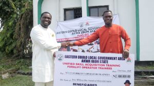 Eastern Obolo LG chairman gifts N31.5m to 60 indigenes