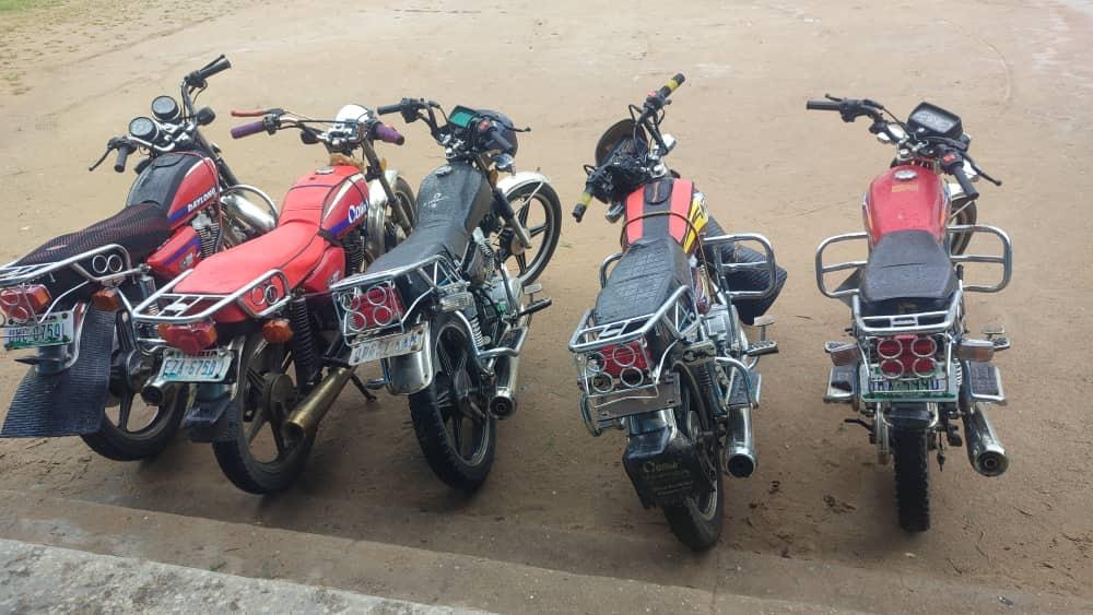 Police bust armed robbery syndicate, arrest seven suspects
