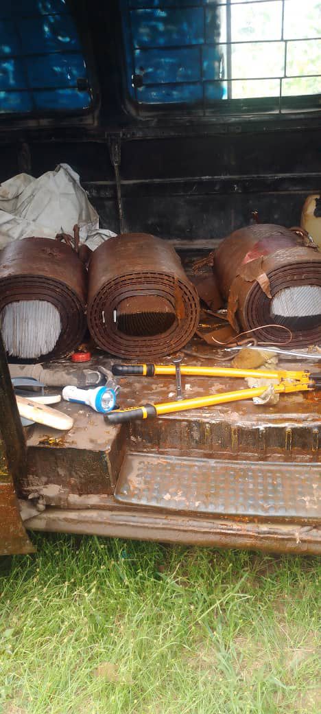 Police recover stolen goods, vandals flee raid