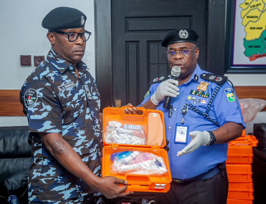 Police nab stolen phone receiver, recover loot