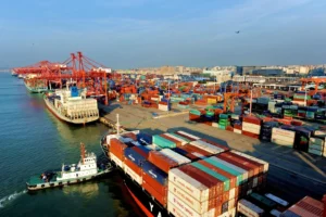 Crude oil remained the leading commodity through Lagos ports in August, with a total of 2.39 million metric tonnes recorded. Figures show that 1.87 million metric tonnes arrived at Lekki Deep Sea Port in the first week of the month, while 524,742 metric tonnes were discharged at Apapa Quays before the end of August.