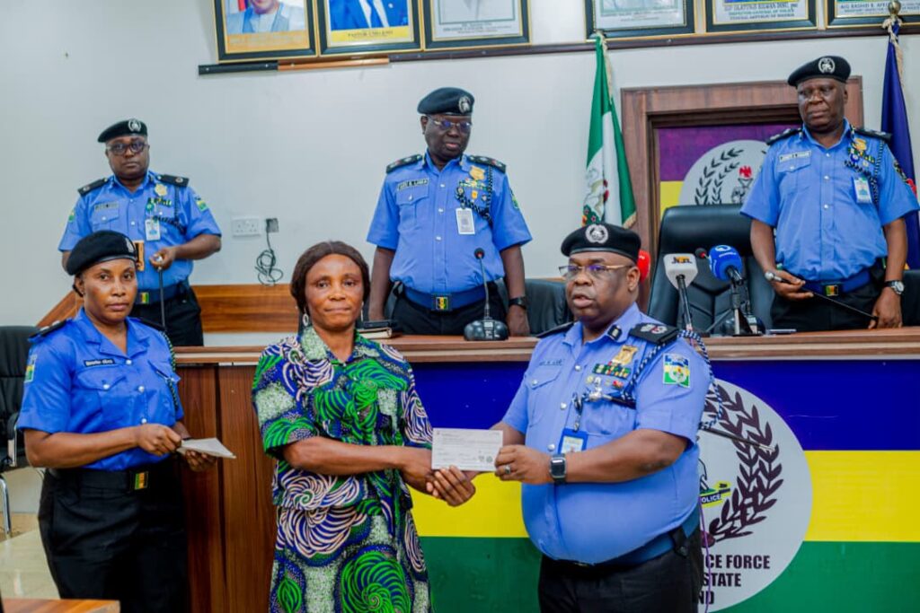 A’Ibom police present ₦39.97m cheques to fallen officers' families
