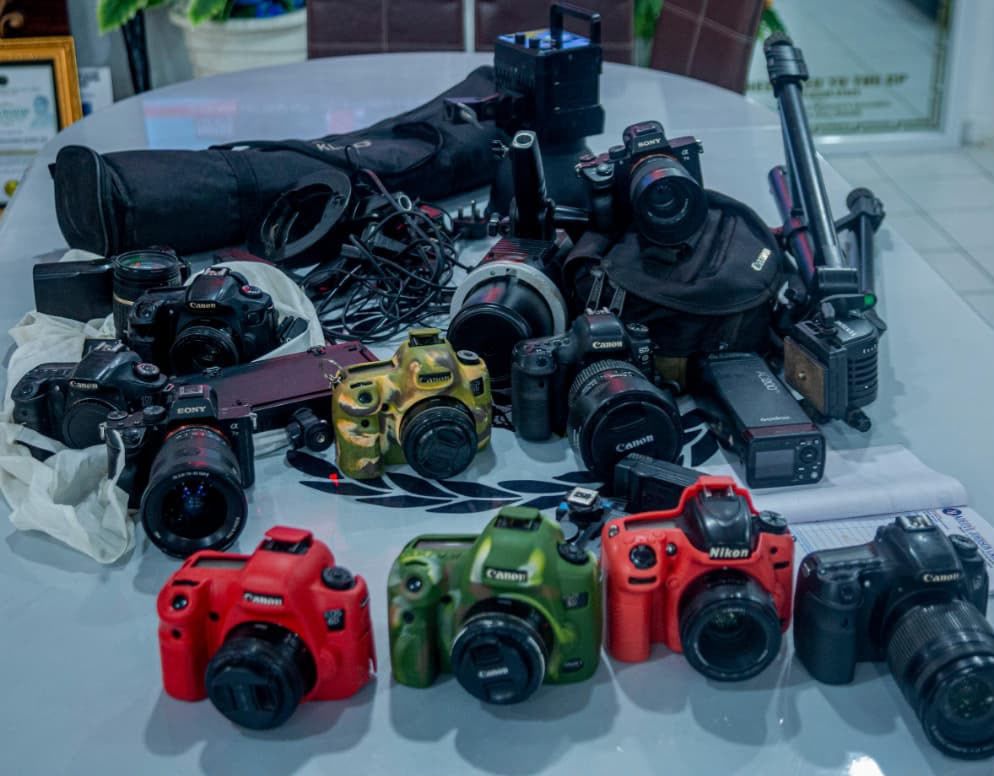 Police nab serial burglar, recover N21m photographic gear