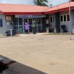 Man collapses before police free three detained witnesses